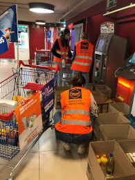 Collecte alimentaire... Un grand Merci à tous !