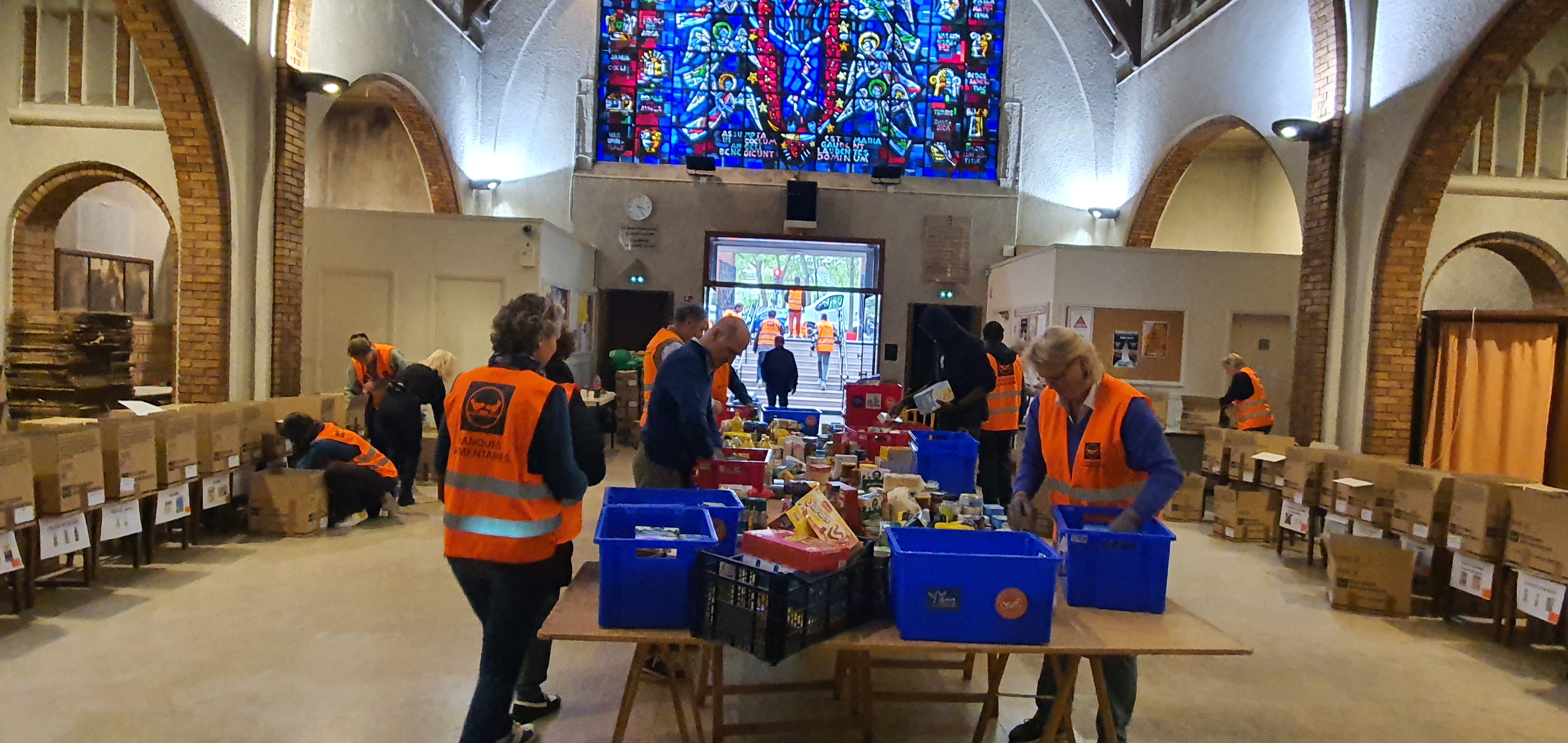 Collecte alimentaire de printemps : 6 tonnes de produits collectés, triés et stockés !