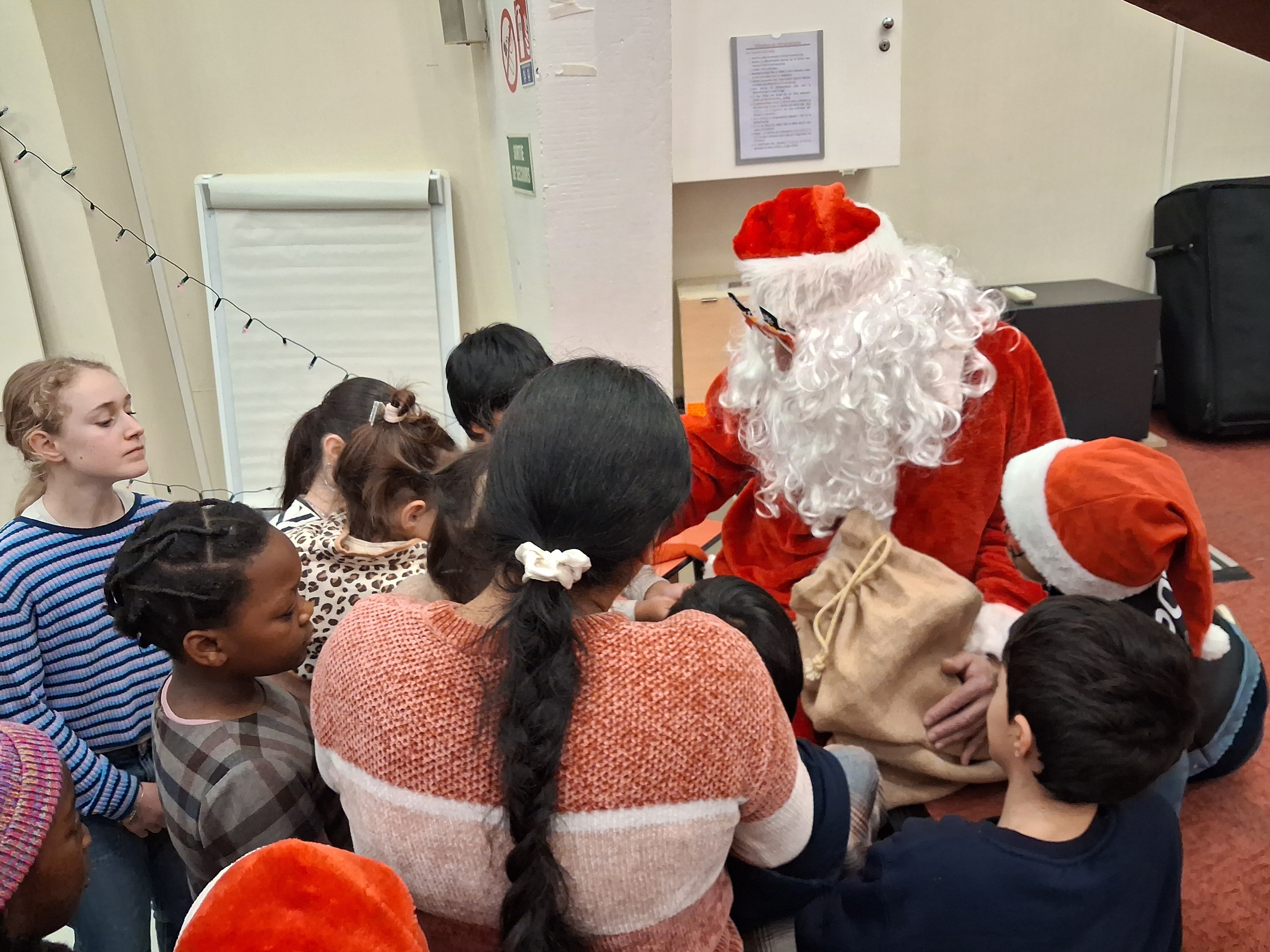 Noel chaleureux avec l'Accueil Familles Noel chaleureux avec l'Accueil Familles